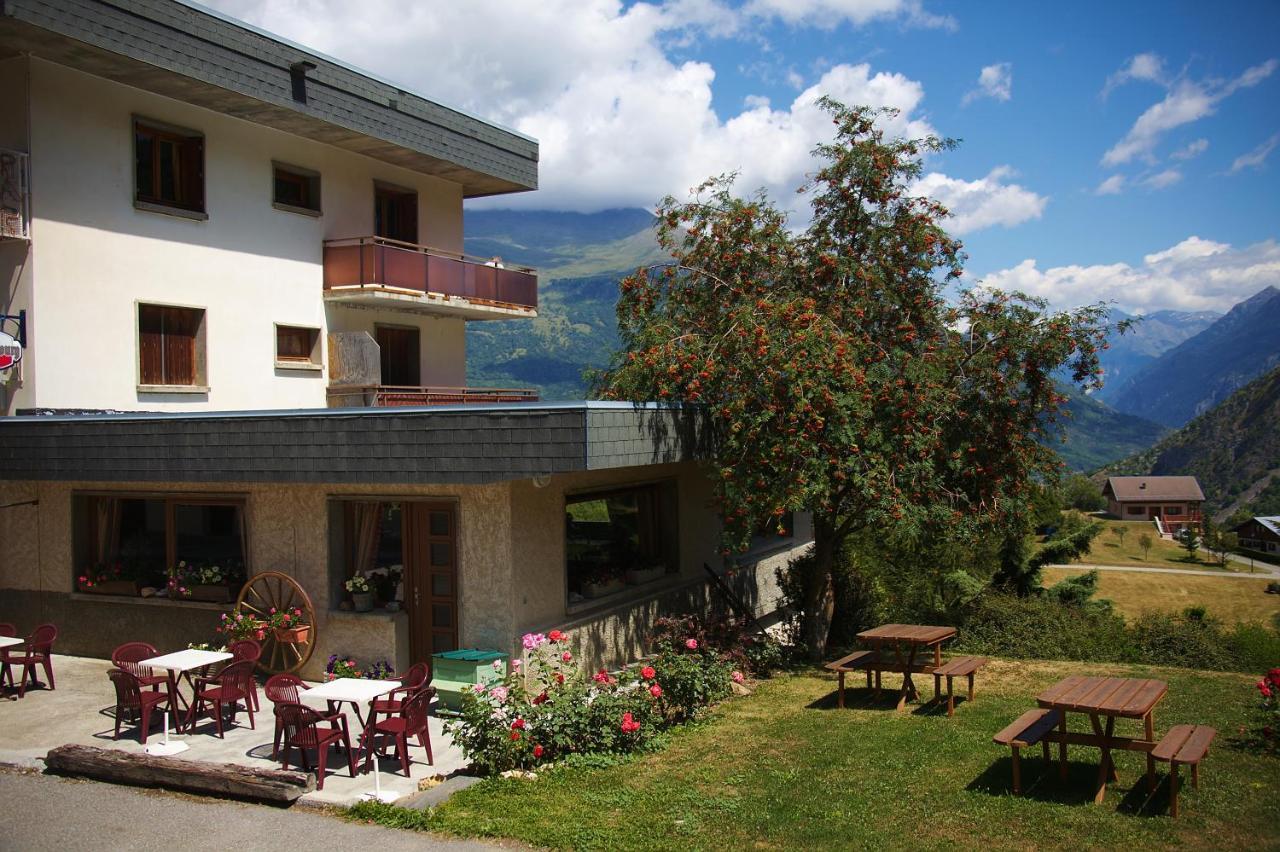 Les Sorbiers Hotell Montricher-le-Bochet Exteriör bild