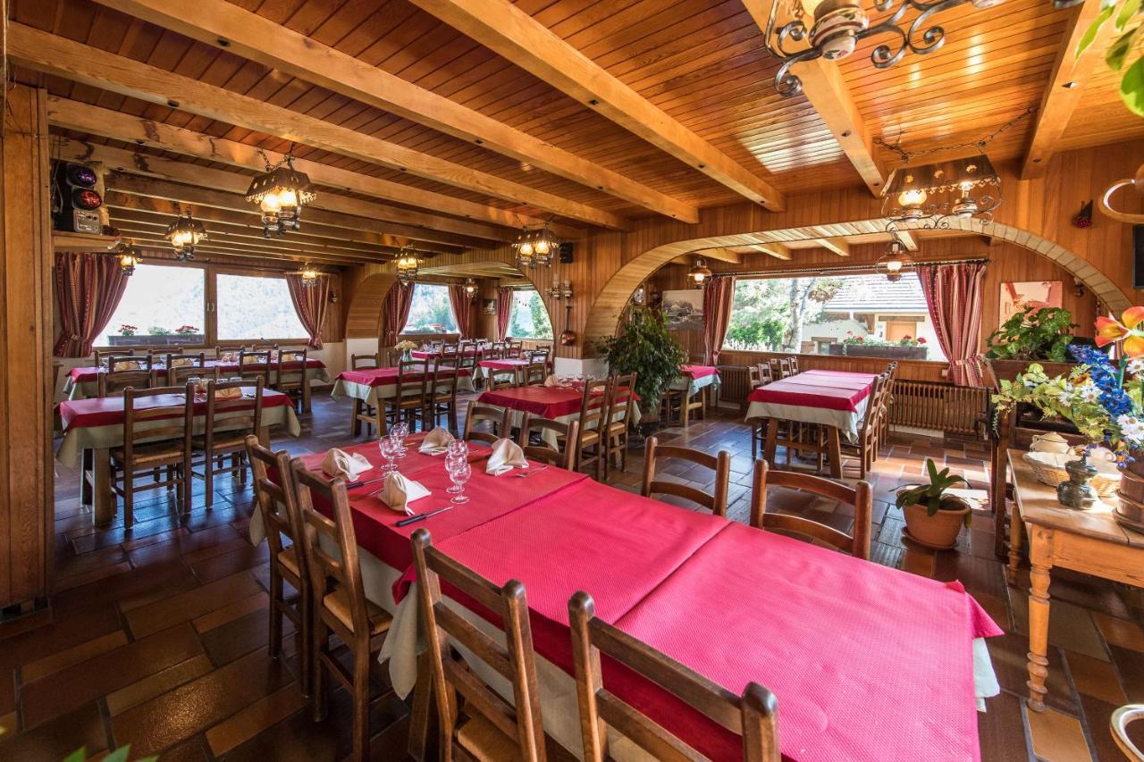 Les Sorbiers Hotell Montricher-le-Bochet Exteriör bild